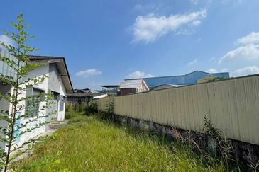 2 UNIT SEMI-D UNTUK DIJUAL DALAM BANDAR KUANTAN