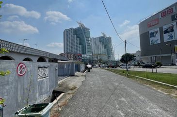 2 UNIT SEMI-D UNTUK DIJUAL DALAM BANDAR KUANTAN