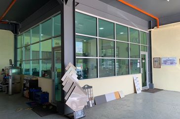 Warehouse Simpang Lubuk Kawah, Temerloh,