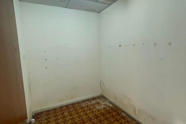 Jalan Seberang Balok