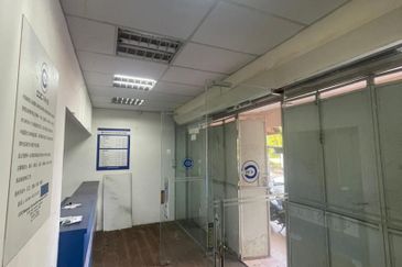 Jalan Seberang Balok