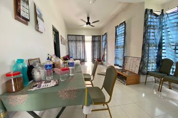 TAMAN D'PINGGIR KEMPADANG JAYA