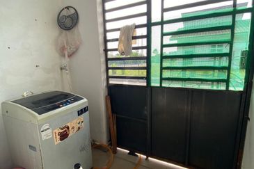 TAMAN D'PINGGIR KEMPADANG JAYA