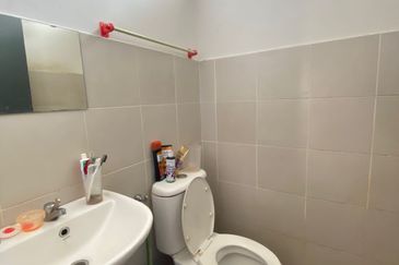 TAMAN D'PINGGIR KEMPADANG JAYA