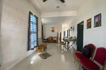 TAMAN D'PINGGIR KEMPADANG JAYA