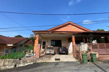 TAMAN SUNGAI KARANG INDAH