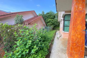 TAMAN SUNGAI KARANG INDAH