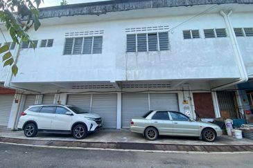LOT KEDAI 2 TINGKAT TAMAN JAYA 5