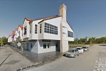 Batu 3, Jalan Gambang