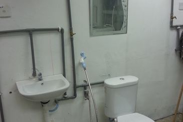 Batu 3, Jalan Gambang