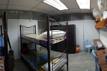 Batu 3, Jalan Gambang