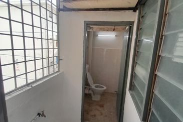 Rumah Pangsa Seri Ros