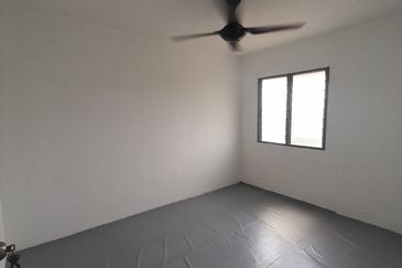 Rumah Pangsa Seri Ros