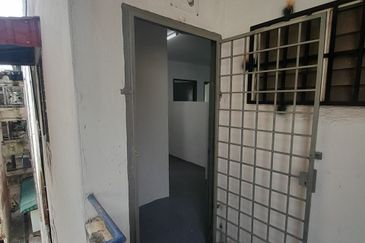 Rumah Pangsa Seri Ros