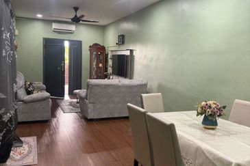 Taman Suria, Simpang Renggam