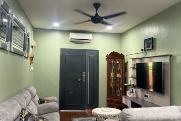 Taman Suria, Simpang Renggam