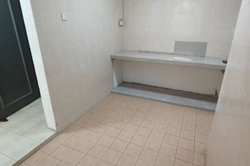 Prima Regency (Savoy Court)