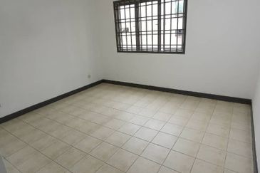 Prima Regency (Savoy Court)