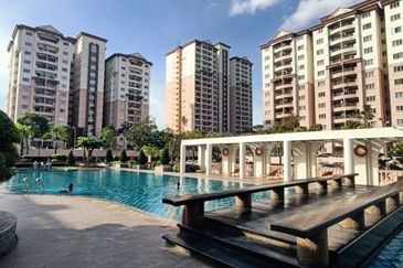 Prima Regency (Savoy Court)