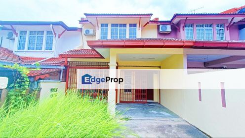 Double Storey House at Taman Lestari Perdana 8, Seri Kembangan with Kitchen Extended For Sale, Selangor, Seri Kembangan