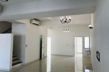 Parkfield Residences, Tropicana Heights