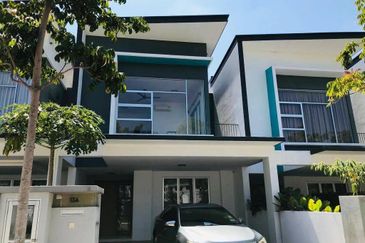 Parkfield Residences, Tropicana Heights
