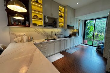 Isle of Botanica, Setia Eco Glades