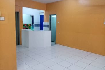 Apartment Bunga Raya