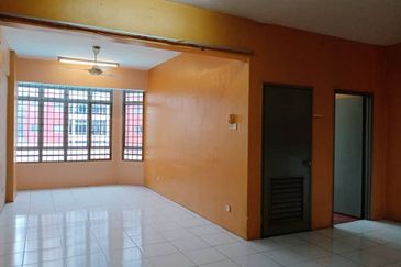 Apartment Bunga Raya