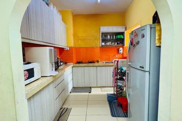 Sri Kinabalu Condominium