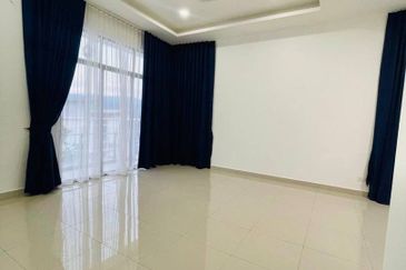 Verge 32 @ Puncak Melawati