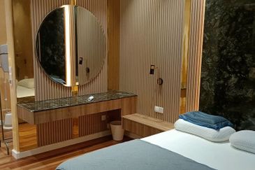 Pavilion Ceylon Hill