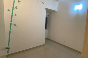 Putri Apartment