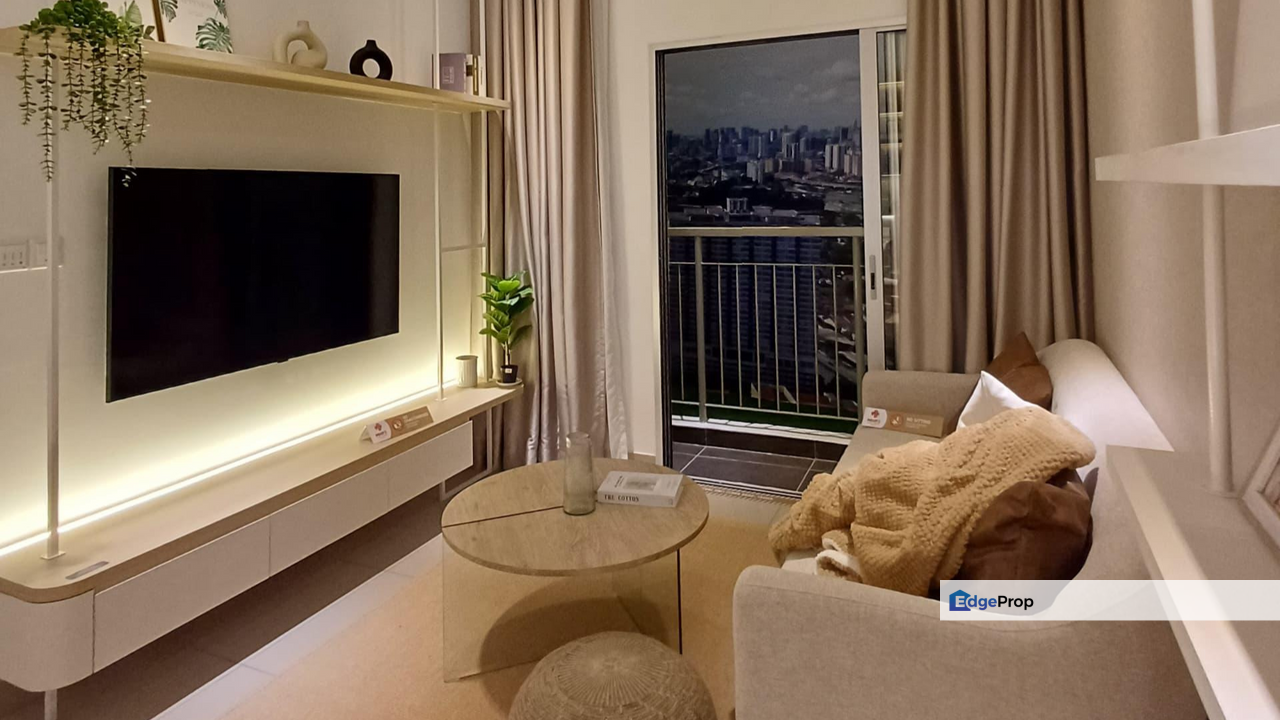 Selayang Ready Move In Condo, doorstep to mall, 0dp, full furnished, Selangor, Selayang