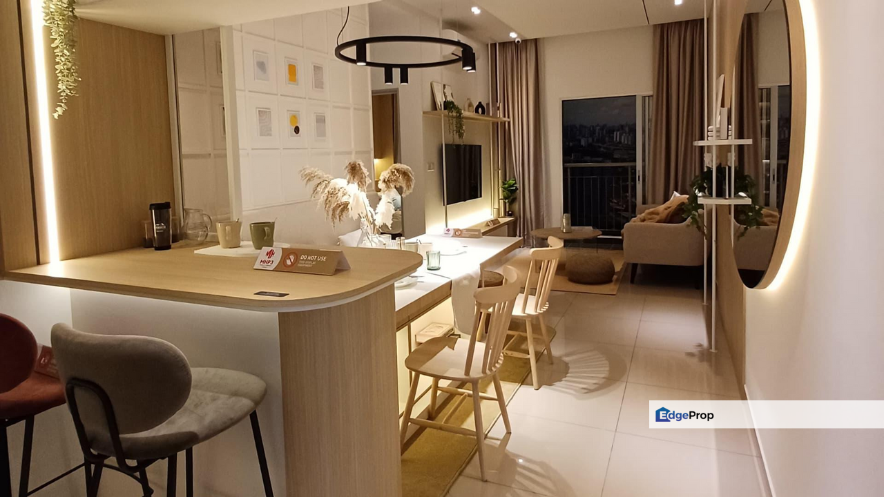 Selayang Ready Move In Condo, doorstep to mall, 0dp, full furnished, Selangor, Selayang