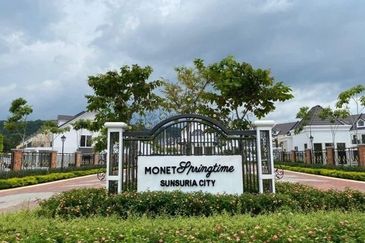 Monet Springtime @ Sunsuria City