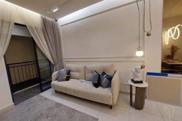 Quartz @ Queens Residenz, Queensville