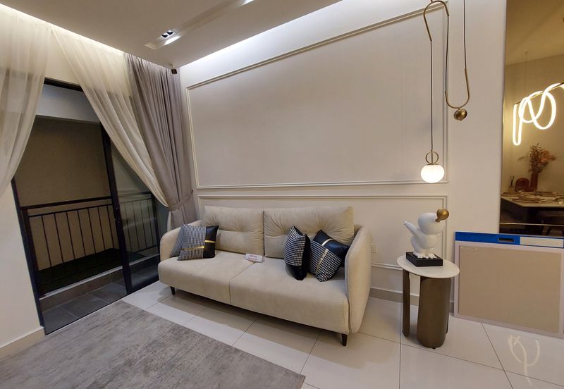 Quartz @ Queens Residenz, Queensville