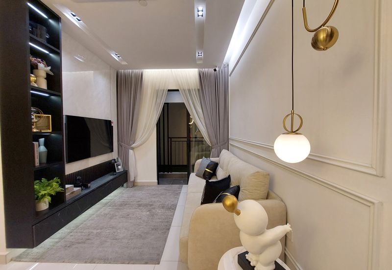 Quartz @ Queens Residenz, Queensville