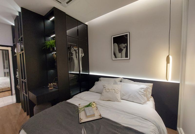 Quartz @ Queens Residenz, Queensville