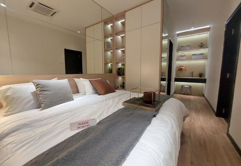 Quartz @ Queens Residenz, Queensville