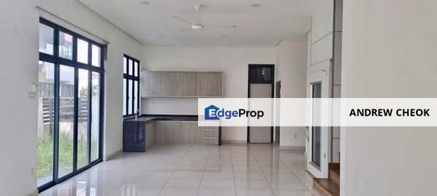 USJ One Park -  3 Storey SEMI-D in Subang Jaya with Private Lift For Sale, Selangor, USJ