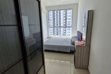 Meridin Bayvue Apartment