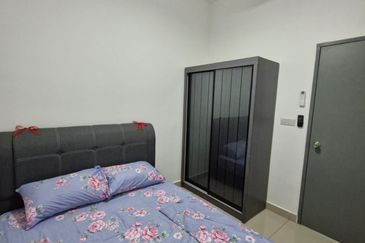 Meridin Bayvue Apartment