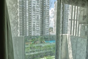 Meridin Bayvue Apartment