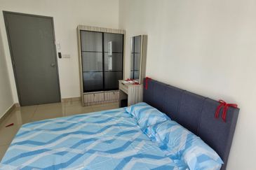 Meridin Bayvue Apartment