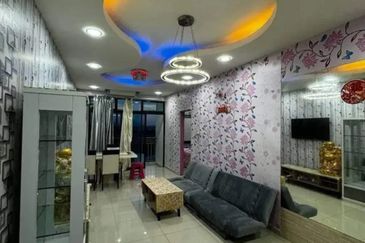 Seri Austin Luxury Apartment