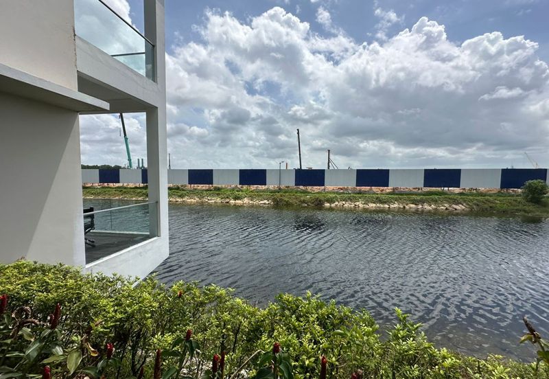 Isola Villa @ Senibong Cove