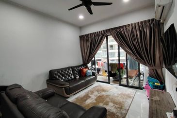 Baypoint @ Country Garden Danga Bay