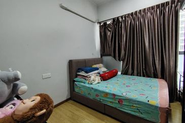 Baypoint @ Country Garden Danga Bay